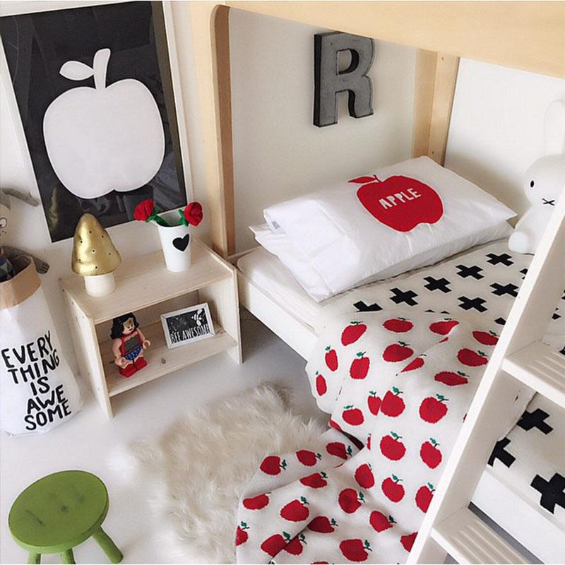 Knit Baby Blanket - Kids Bedding Cover - Red Apple - Just Kidding Store