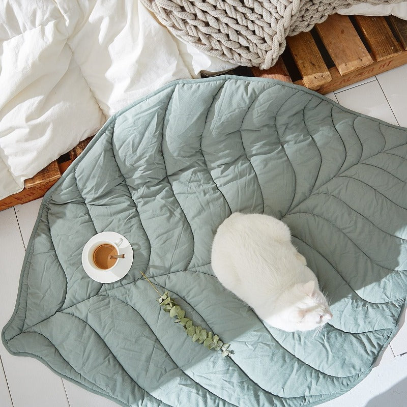 Quilted Leaf Shape Mat - Nursery Cotton Rug - Just Kidding Store